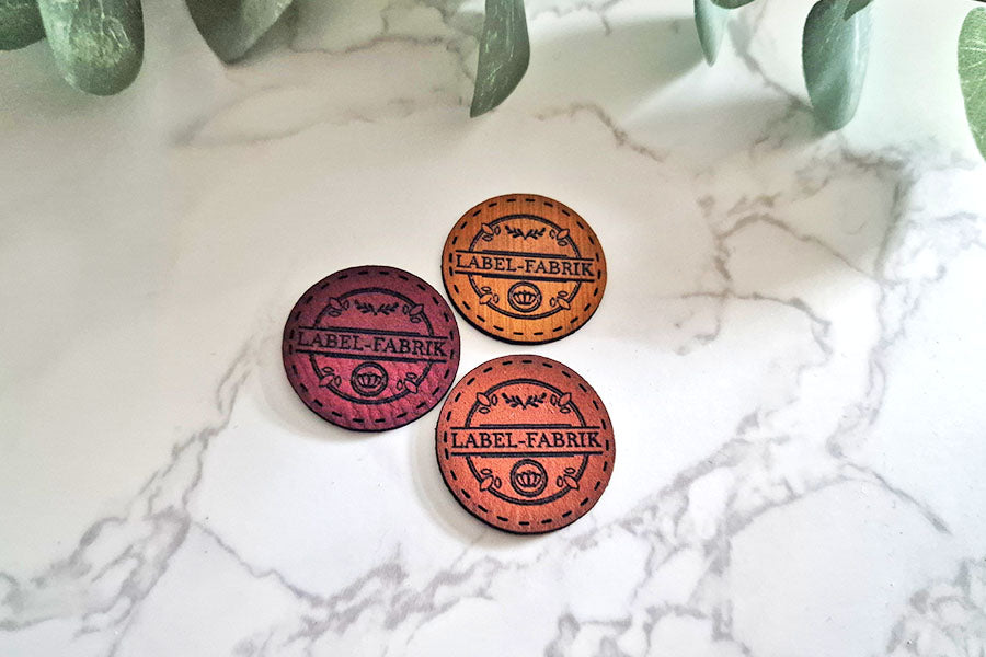 Runde Labels aus Leder | Personalisiert